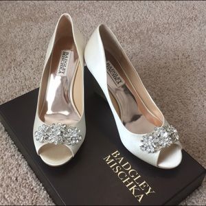 Badgley Mischka Dara Wedge Heels